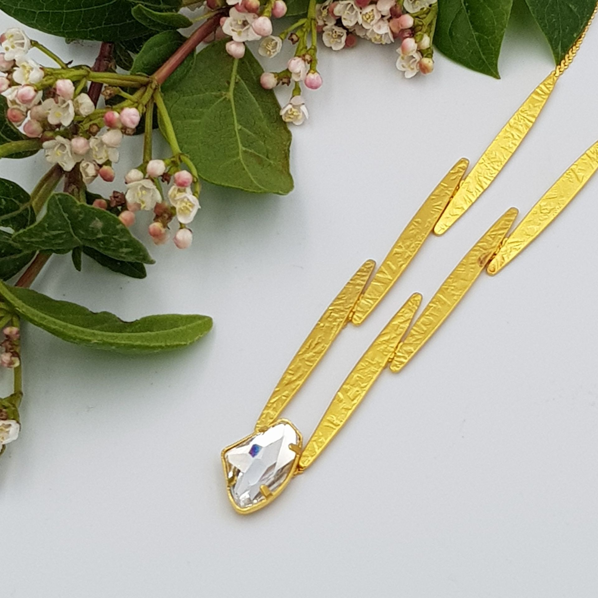 ΚΟΛΙΕ ΕΠΙΧΡΥΣΟ ΜΕ SWAROVSKI ΔΙΑΦΑΝΟ
