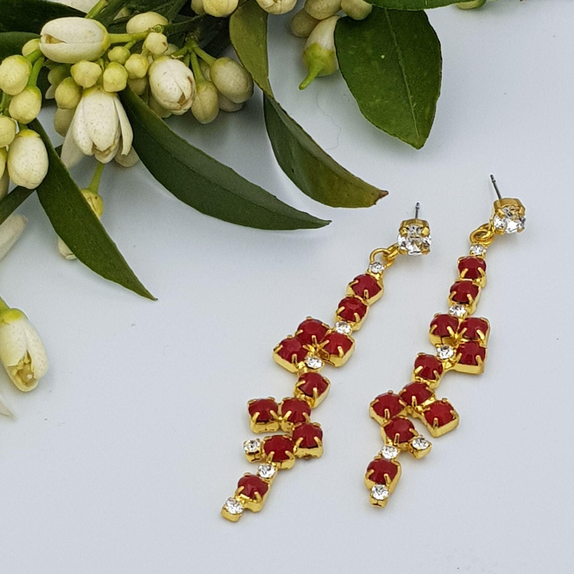 ΣΚΟΥΛΑΡΙΚΙΑ ΕΠΙΧΡΥΣΑ ΜΕ ΚΟΚΚΙΝΟ SWAROVSKI